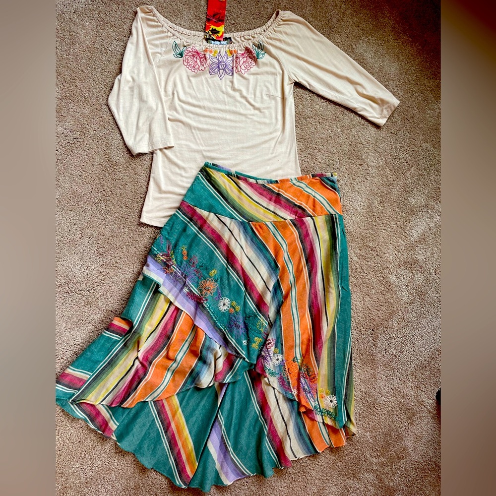 BEAUTIFUL Blouse and skirt outfit! Western/serape design with hand embroidery!
